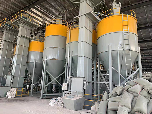 水泥砂漿施工很均勻，為什么瓷磚還會(huì)脫落？